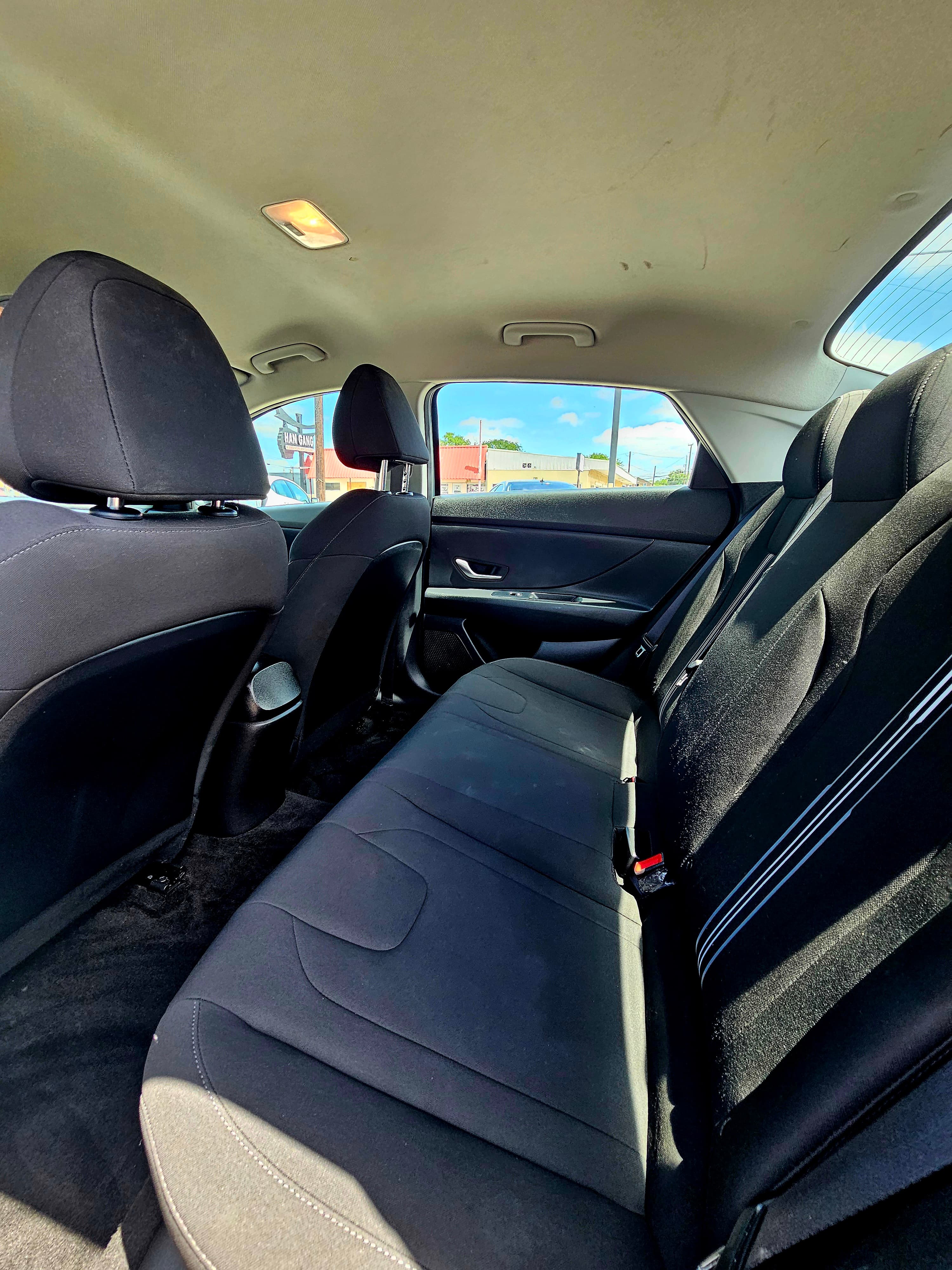 2021 HYUNDAI ELANTRA SEL 3